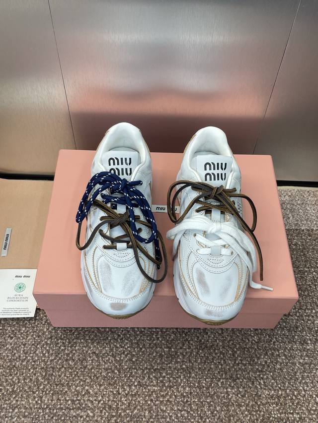 Factory P price P Miumiu 2025 Spring and Summer catwalk new sports running shoes