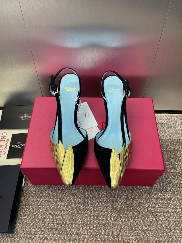 Factory P price P Valentino 2025 Spring and Summer Series New Women's Shoes Vale