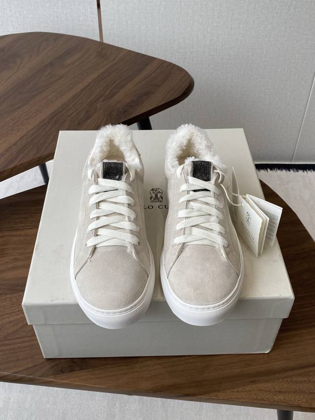 Brunello Cucinelli 25Ss latest Bc lace-up wool casual shoes. DDD. Imported suede