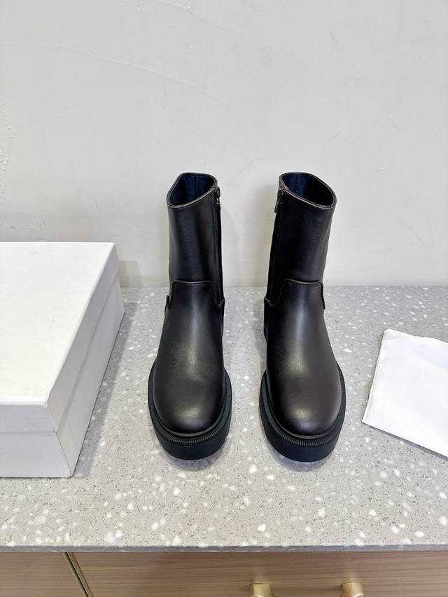 These coffee-colored, niche brand 25Ss autumn/winter thick-soled ankle boots fr
