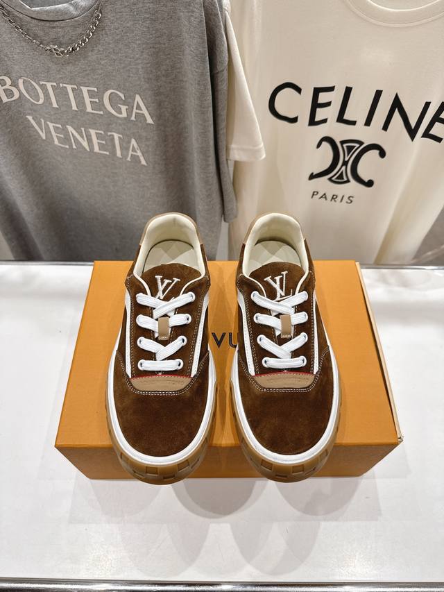 High-end version, only available in men's DDD. Louis Vuitton's latest runway-in
