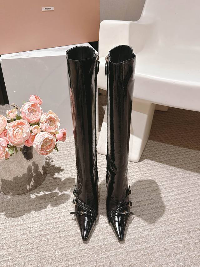 Factory Miumiu Miu Miu 25Ss autumn and winter new style stiletto small square to