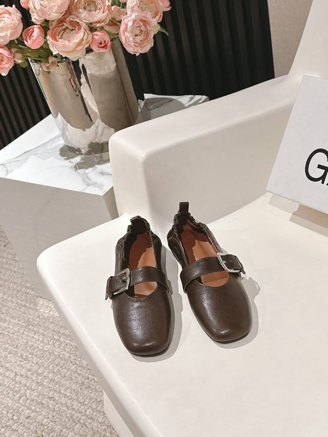 Ganni 25 early spring new ballet flats. High-quality small square toe, retro ele