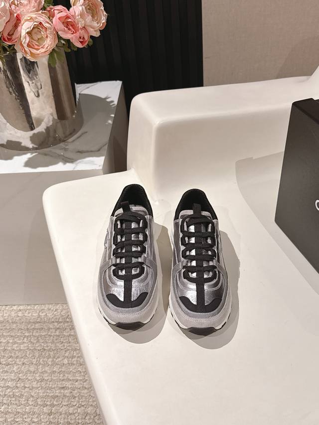 Factory Chanel 25A latest thick-soled casual sneakers, counter-sale sync, extre