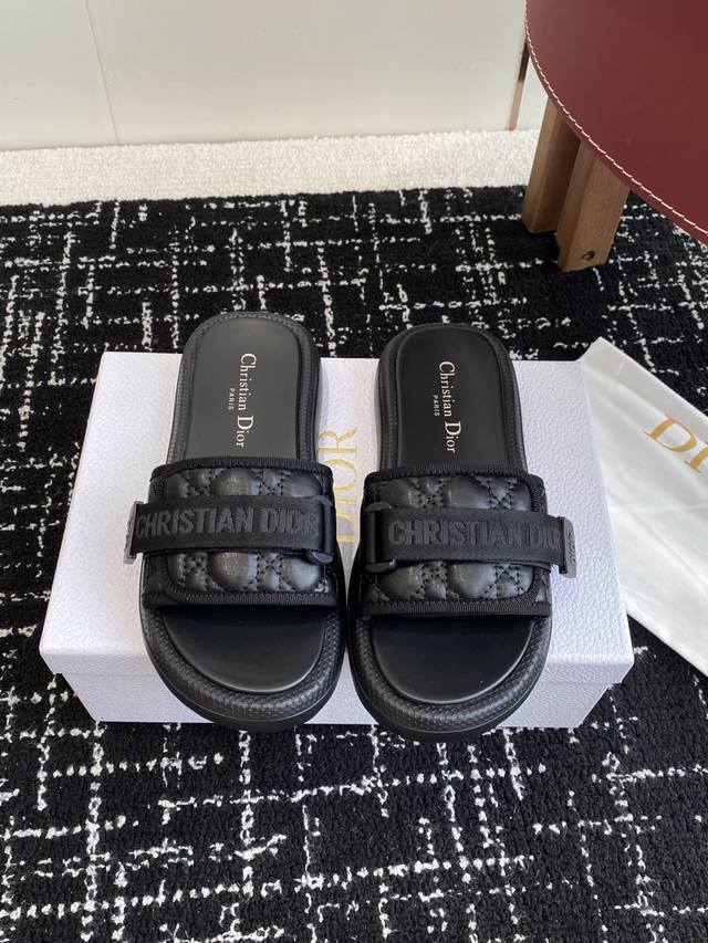Double-shopping-level Dior 25Ss, the latest spring/summer ultra-lightweight foam