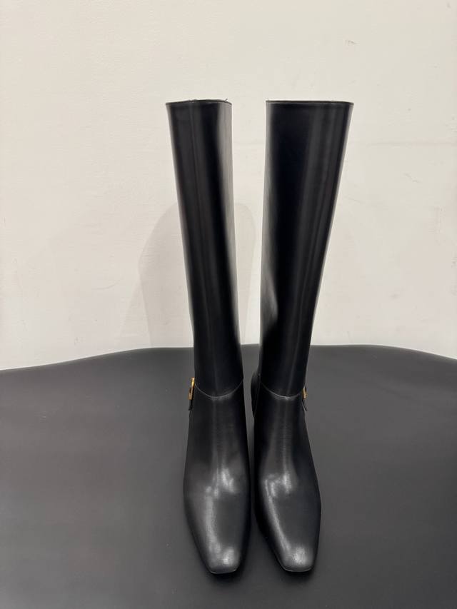 New arrival for fall and winter Fabric: Cowhide Lining: Cowhide Sole: Cowhide E