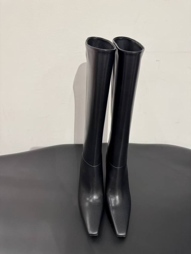 New arrival for autumn and winter Fabric: Cowhide Lining: Cowhide Sole: Cowhide