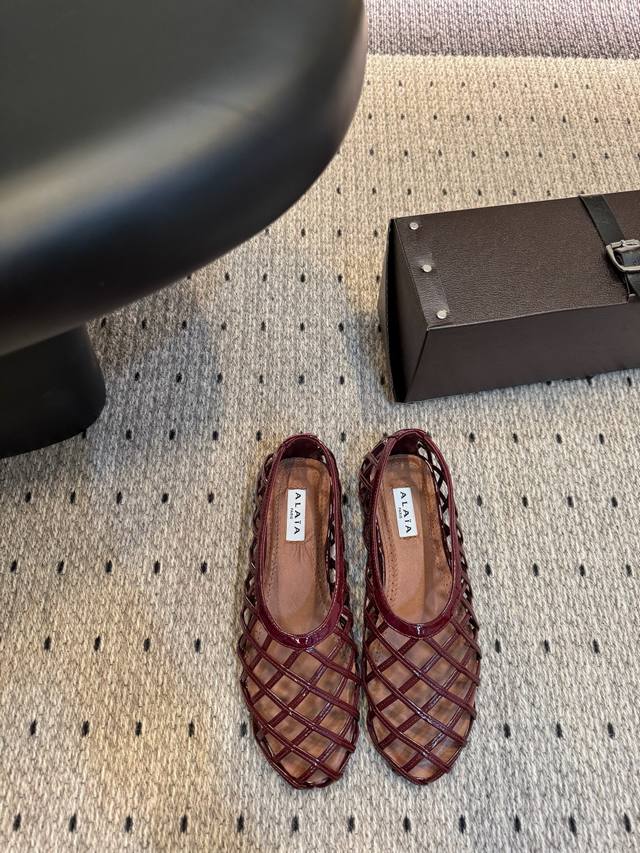New ballet flats, super hot, I love them so much, so beautiful and super comfor