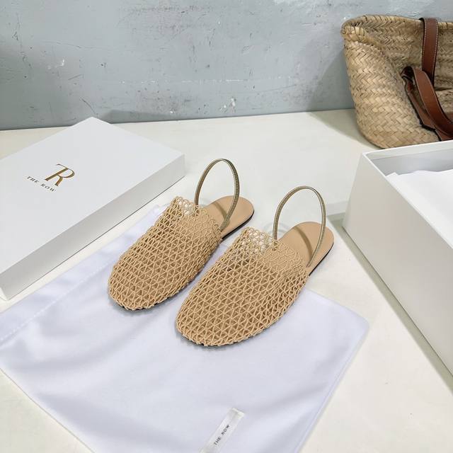 High-quality factory-made shoes! Niche fashion brand The Row's new Spring/Summe