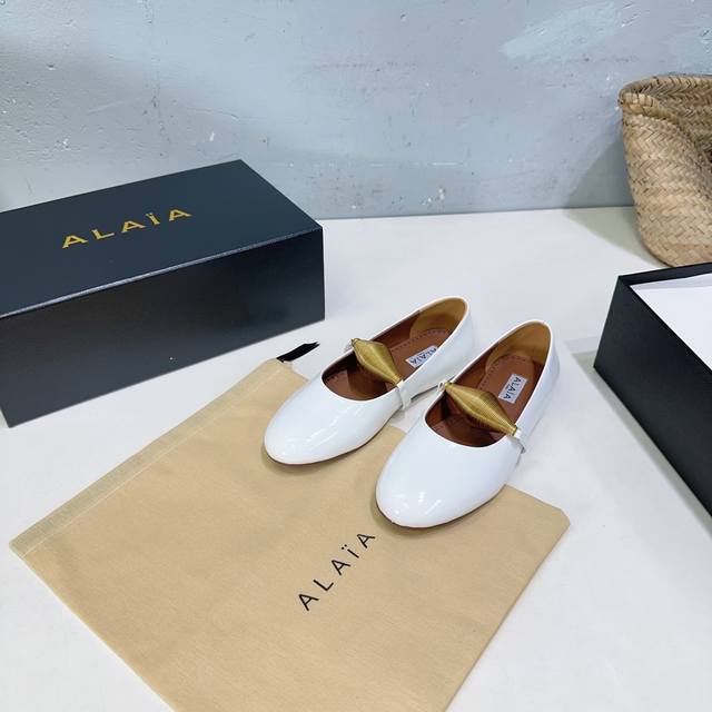 High quality factory delivery! Niche fashion brand Alaia's latest spring hardwa