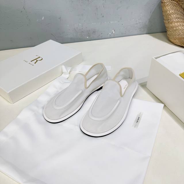 High-quality factory-made shoes! Niche fashion brand The Row's new Spring/Summe