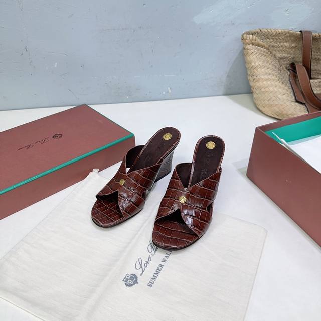 High quality, 360% guaranteed! Niche fashion brand Loro Pian L's retro, stunnin