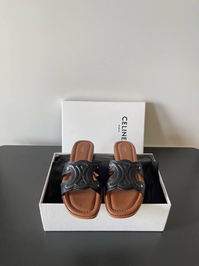 Celine's latest Arc de Triomphe British-style small-heeled micro-logo sandals (D