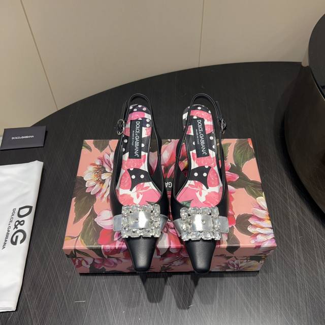 Factory: Exclusive top version Dolce & Gabbana 25Vs spring and summer hit singl