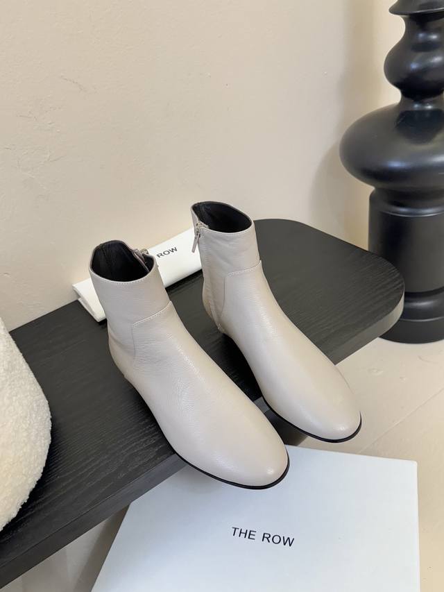 The Row* 25Ss New Fall/Winter Round-Toe Side Zipper Ankle Boots The Row never fa
