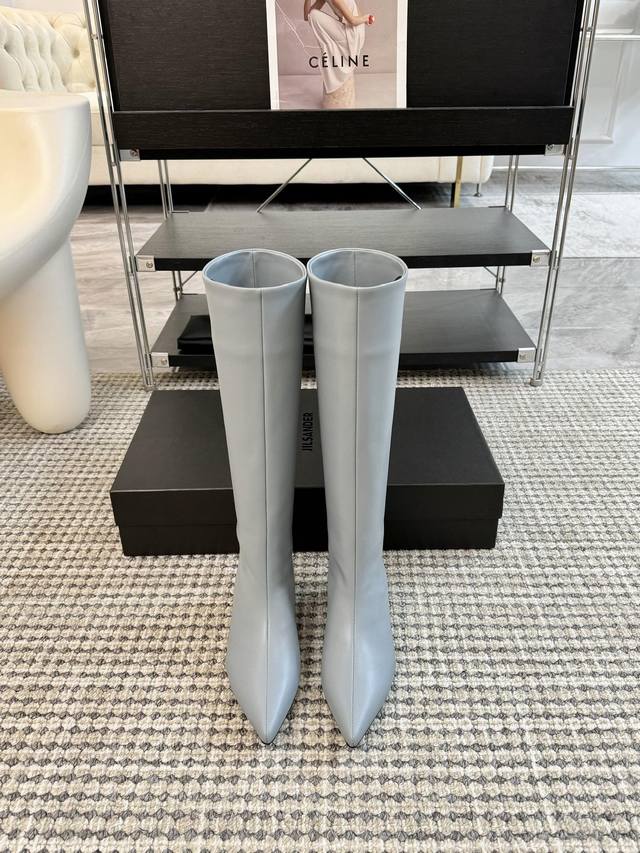 Jil Sander Ss autumn/winter pointed-toe low-heeled straight boots DDD. Minimalis