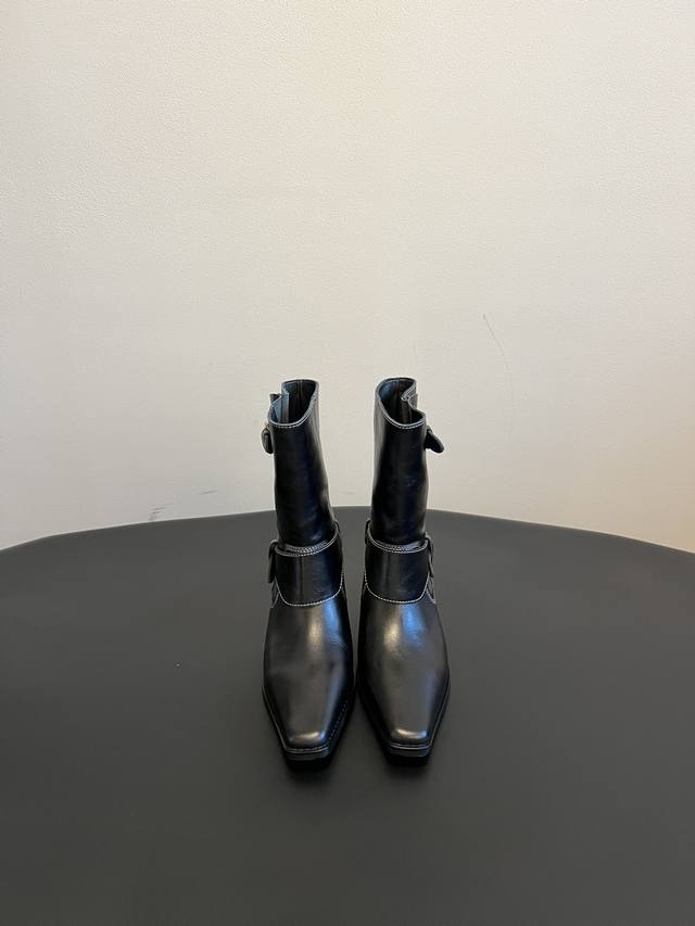 Exclusive new arrival: Cotemp's new autumn and winter knight boots. DDD. Stylis