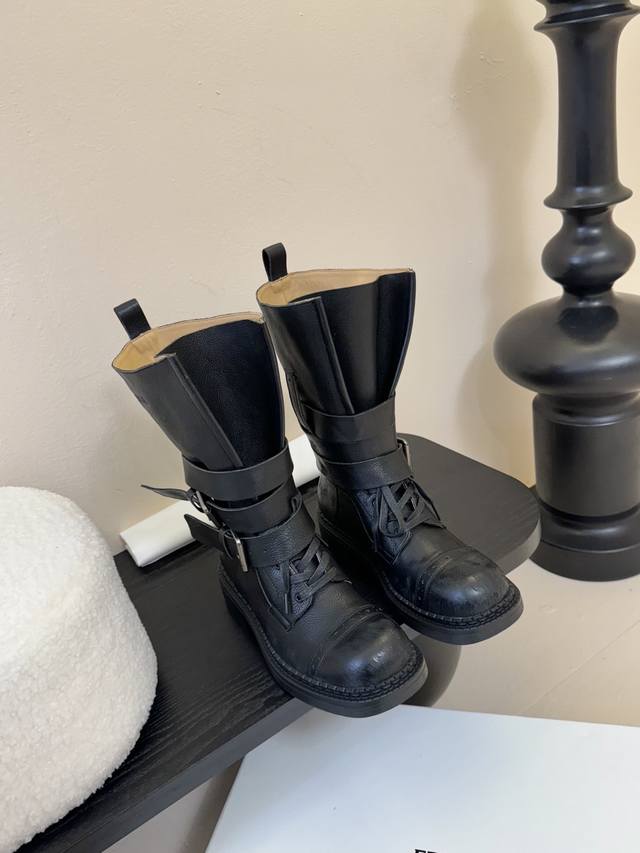 Ethor Motorcycle Boots DDD. The highly anticipated Venom Boots draw inspiration