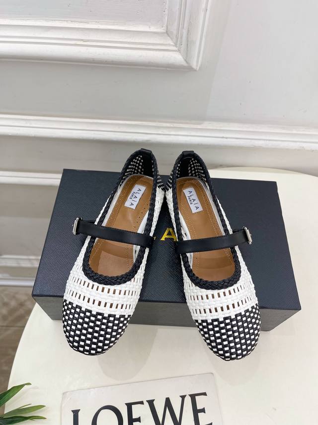 Alaa Alaa 25Ss new spring and summer hollow woven Mary Jane flats As the most po