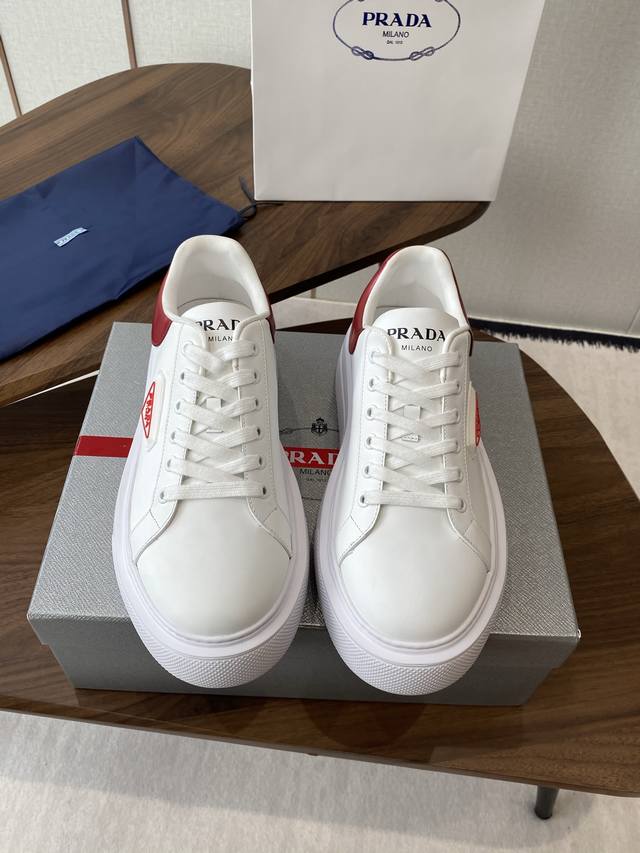 Prada 25Ss Prada 25 Spring/Summer couple's style thick-soled white shoes Importe
