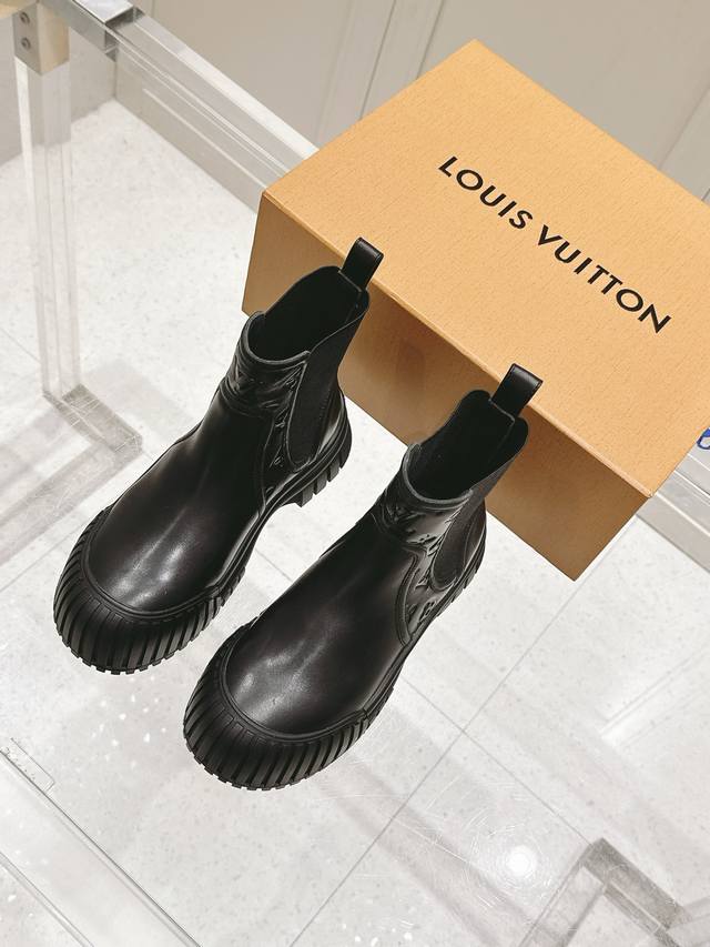 Lv Louis Vuitton Ruby Flat Chelsea Ankle Boots These Ruby Flat Chelsea Ankle Boo
