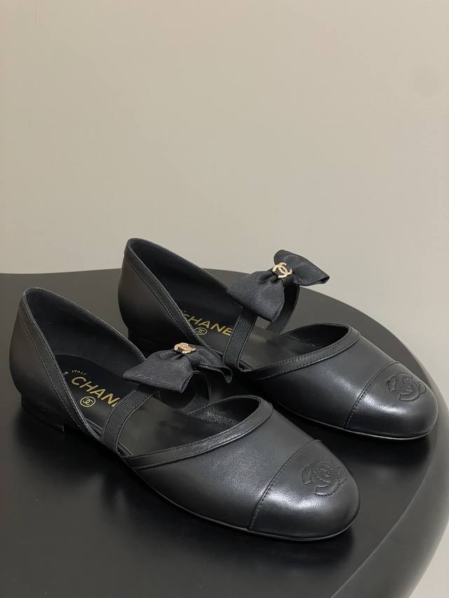 New Spring/Summer Chanel 25B bow-knot hollow Mary Jane shoes mesh flat ballet sh