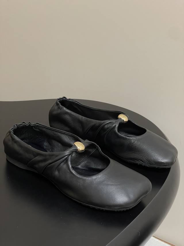 Top quality Loewe 25Ss early fall new super soft and fluffy ballet flats with sm