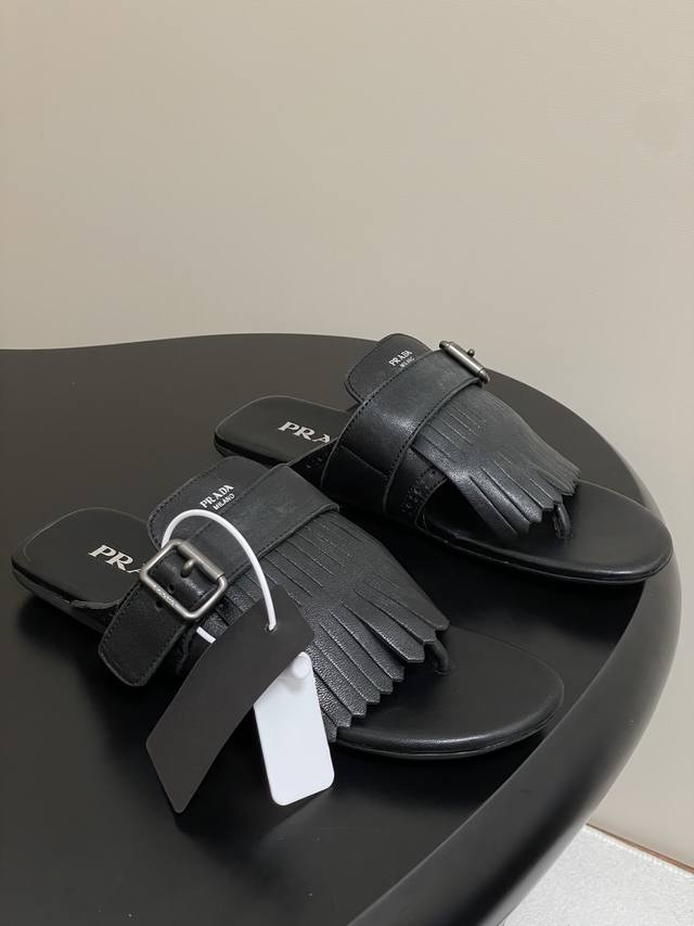 Prada 25S catwalk style retro tassel open-toe flip-flops casual flip-flops catwa