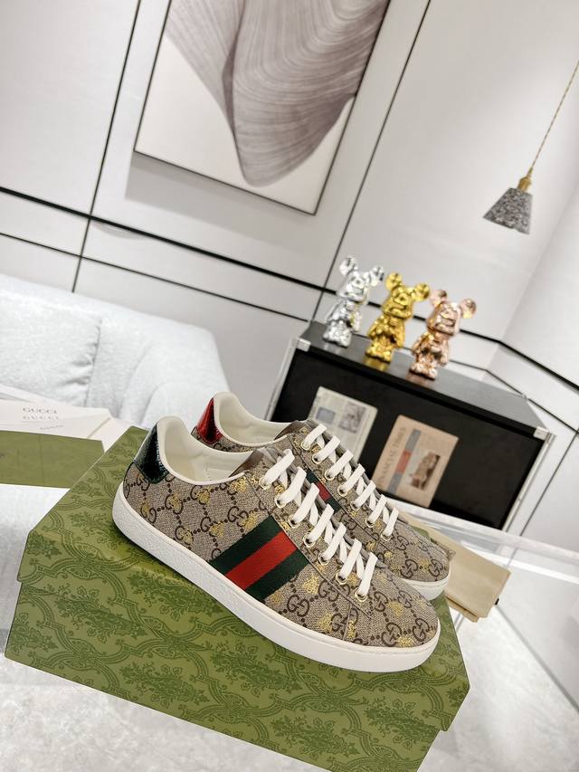 Men's and women's shoes, the entire series is priced the same as P DDD. Made of