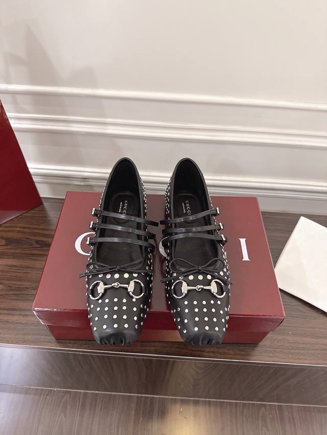 Gucci Horsebit Women's Studded Ballet FlatsThese iconic Horsebit ballet flats fe