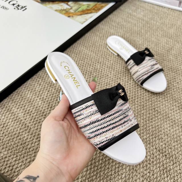 High-end Chanel sandals*