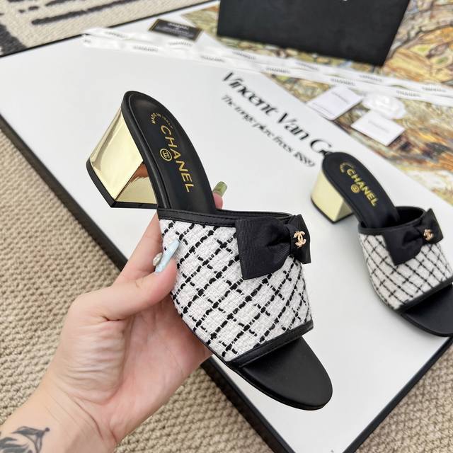 High-end Chanel sandals*
