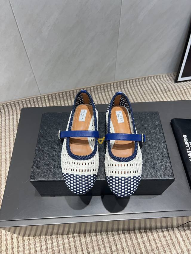 Factory: Exclusive top version Niche Alaia 2025Vs spring and summer hit single s
