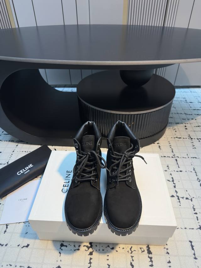 Celine men's and women's thick ankle hiking boots DDD. Recently seen on the runw
