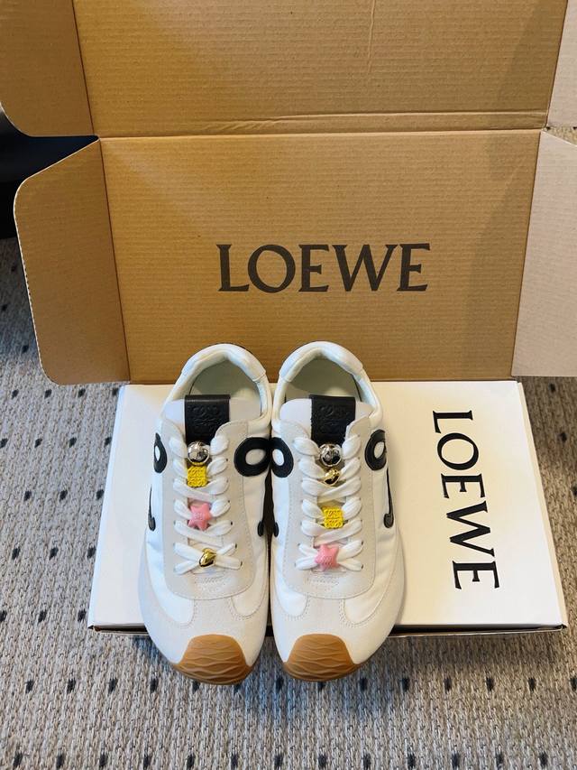 Loewe 2025 Paris Fashion Week New Balletrunner Ballet Sneakers Forrest Gump Shoe