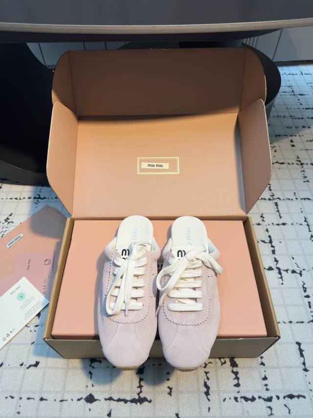 Miu Mi* 25Ss early spring new Dexun closed-toe slippers DDD, the latest version