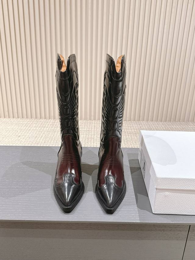 Ankle boots and long boots The Diorwest heeled boots, inspired by Mexico, are a