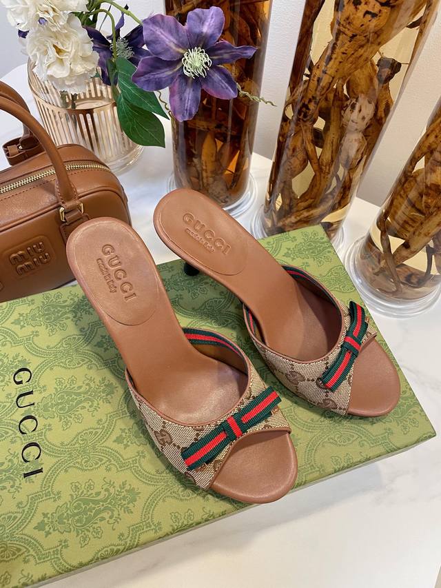 Gucci 2025Ss new sandals, every detail has been carefully crafted, a must-have f