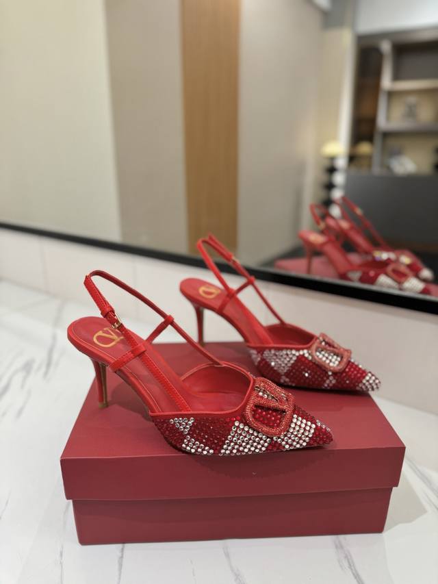 Factory Price Pp: Valentino launches a new rhinestone series, rhinestone Vlogo