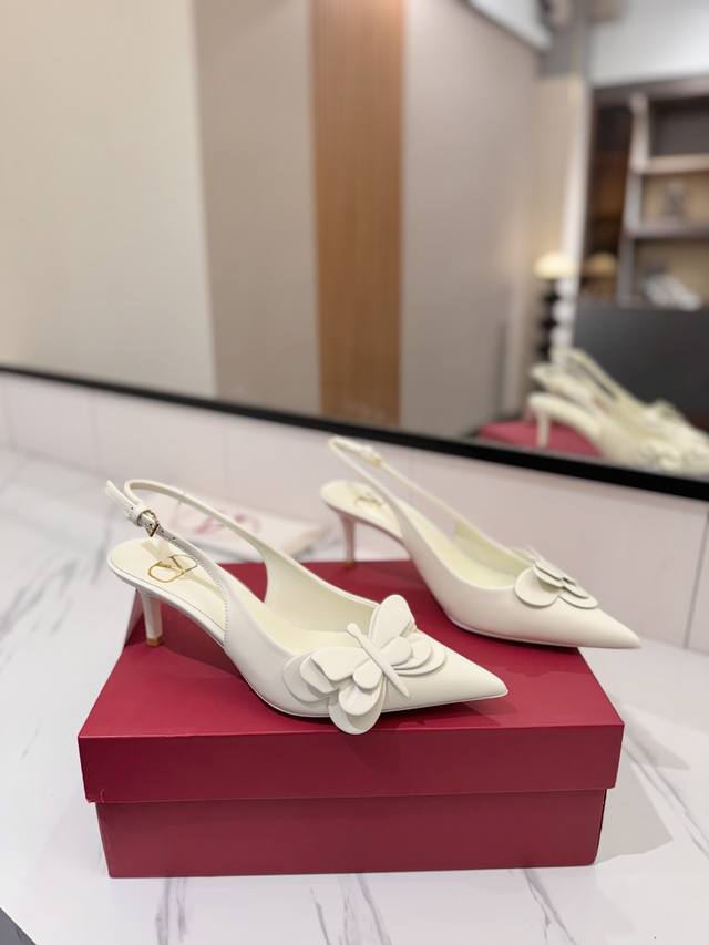 Factory price Pp: Valentino Valentino's hottest new sandals and high heels. The