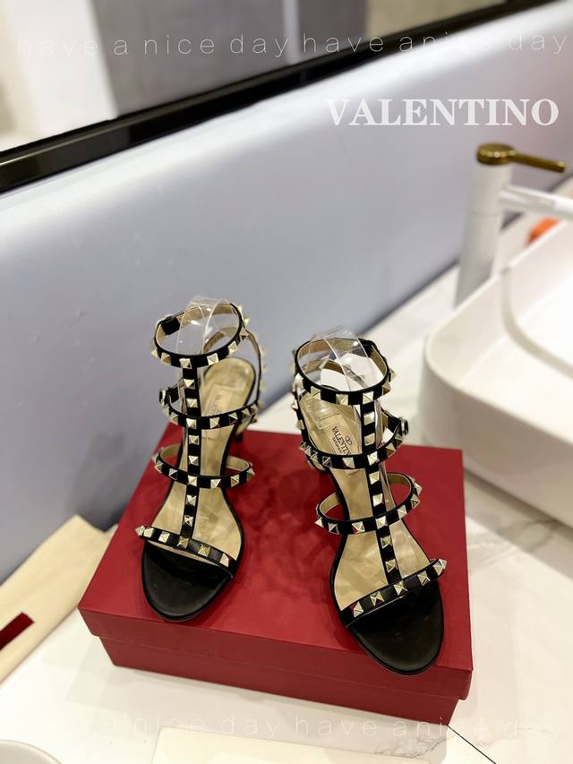 Valentino DDD's latest sandals. Wrap-around ankle strap sandals with rivets. Ele