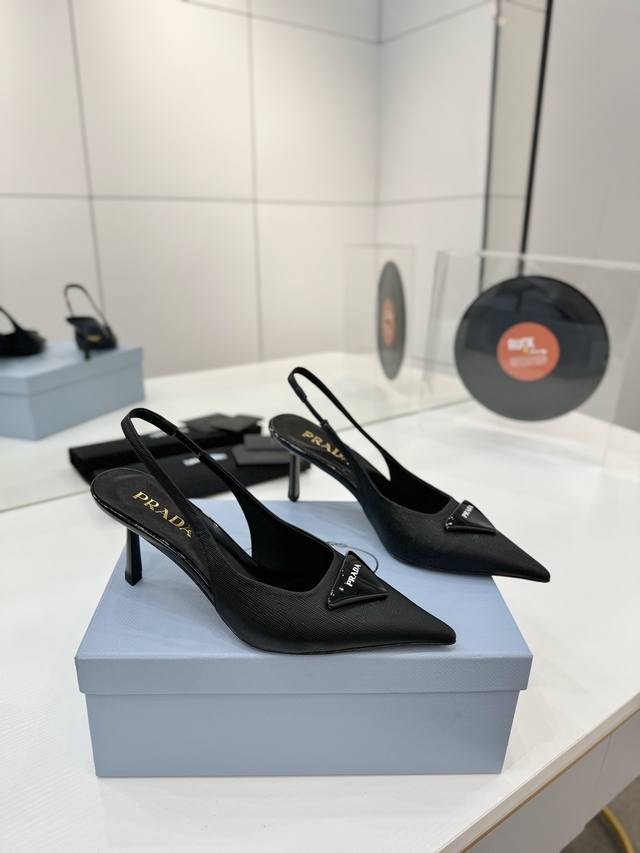Factory Price Prada counter catwalk style pointed sandals with triangle buckle