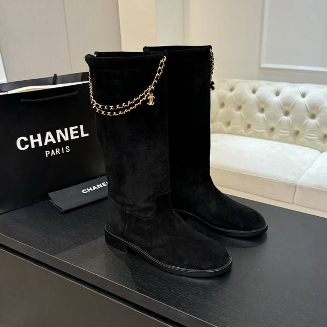 New Fall/Winter Chanel 25B Four-Leaf Clover Double C Buckle Chain Boots Suede A