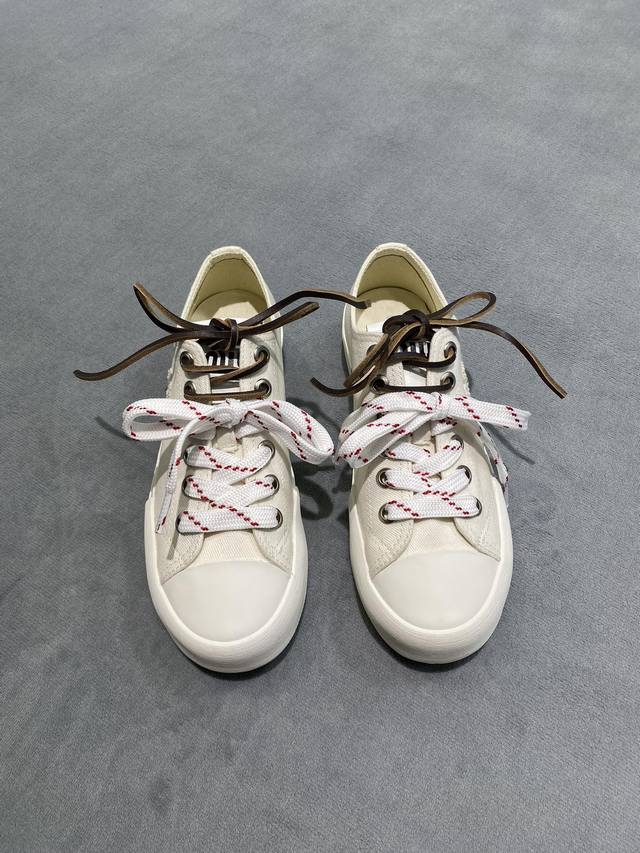 Factory P price Original development Miu Miu 2025 new Miu Miu canvas shoes sing