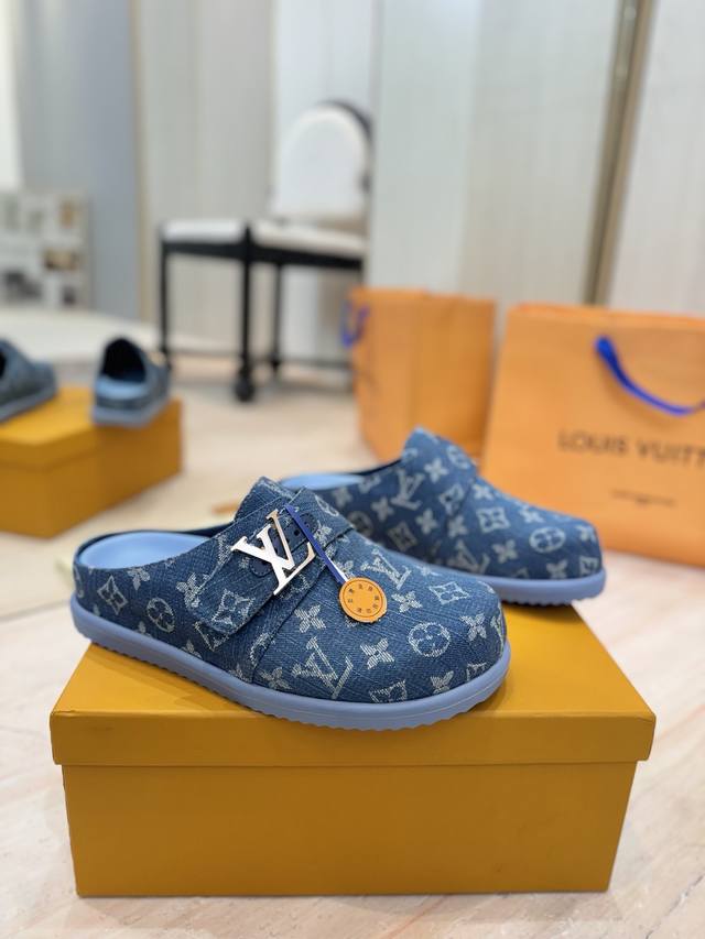 Top-of-the-line Louis Vuitton slippers for men and women, DDD. These Louis Vuitt
