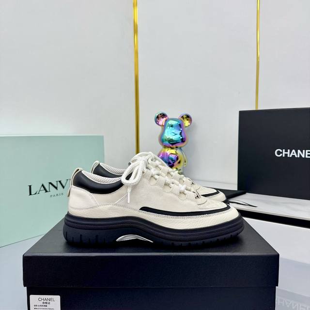 Chanel 25C Early Fall Resort Style Casual Shoes DDD. A comfortable pair of shoes