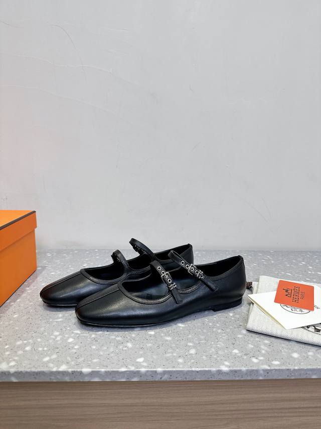 Dongguan delivery official website, synced with the airplane box packaging. The