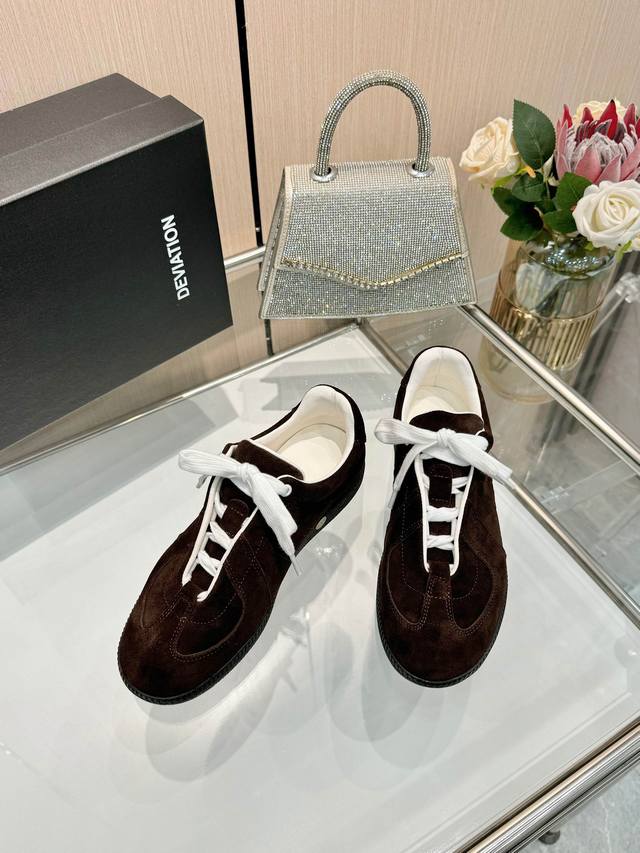 Niche brand Deviation Ss25 2025 Early Spring New Dexun Series integrates popular