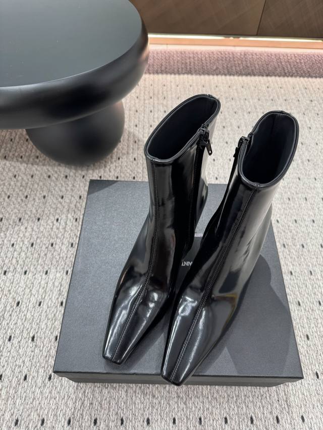 New arrival for autumn and winter Fabric: open edge beading Lining: sheepskin S