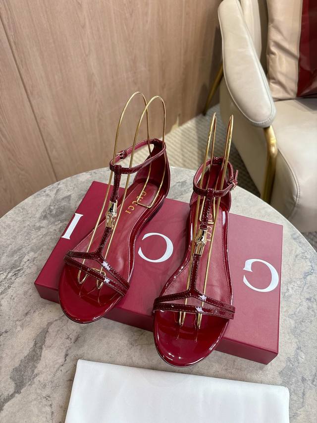 8023-5 Burgundy 35-42 41 42 Non-returnable. These sleek thong sandals are crafte